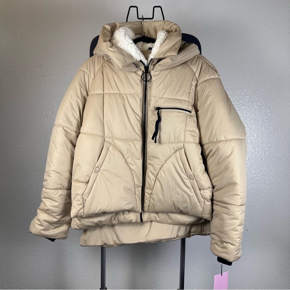 Anthropologie Avec les Filles Tan Hooded Puffer Jacket with Sherpa Lining